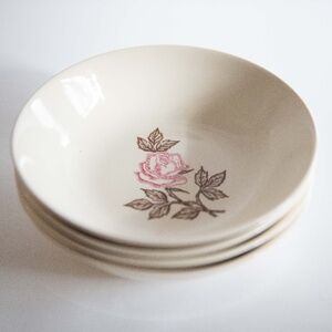 Set of 4 Stetson Creations Rose Motif Hand Decorated Cereal Bowls